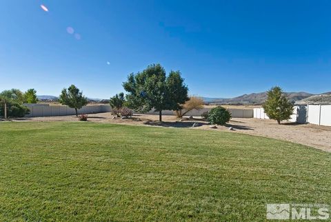 Single Family Residence in Sparks NV 260 Mystic Mountain Drive 33.jpg