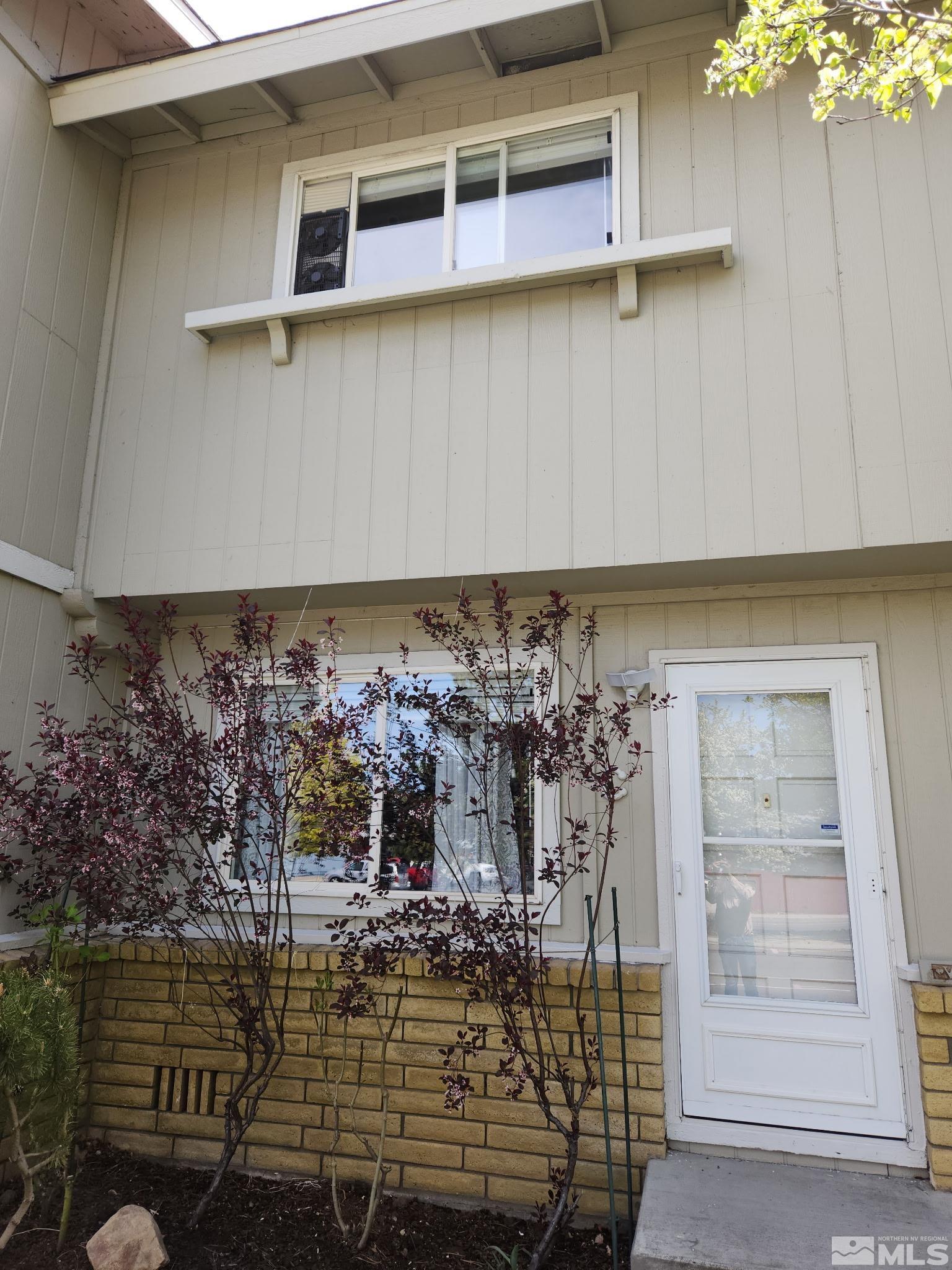 1363 Waterloo Lane