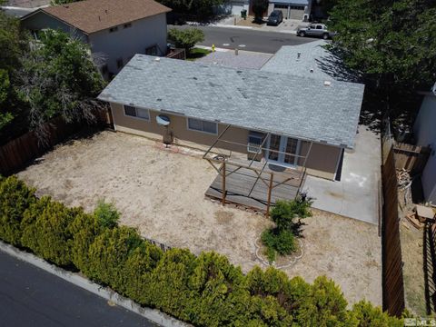 Single Family Residence in Sparks NV 927 Camino Real Dr 24.jpg