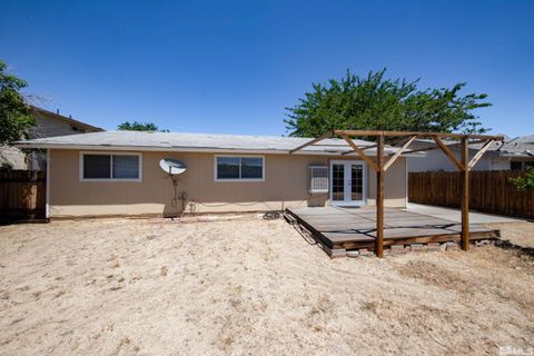 Single Family Residence in Sparks NV 927 Camino Real Dr 27.jpg