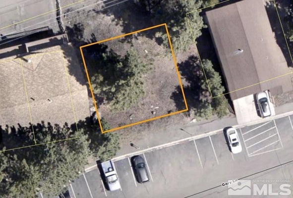 722 GARY LN, STATELINE, NV 89449 - Image ac2c80e38f6f5eb9869ebe5bf712d02c/1490687212