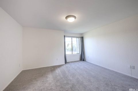 Condominium in Reno NV 2855 Idlewild Dr 11.jpg