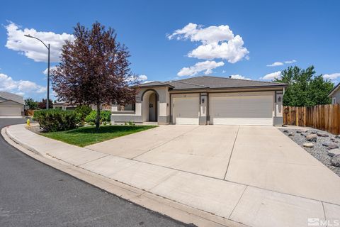 Single Family Residence in Sparks NV 2162 Talladega Ct.jpg