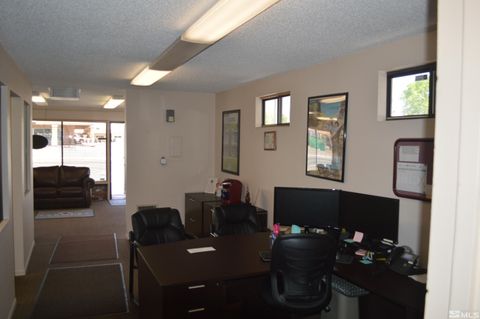 Office in Sparks NV 433 Greenbrae Dr 5.jpg