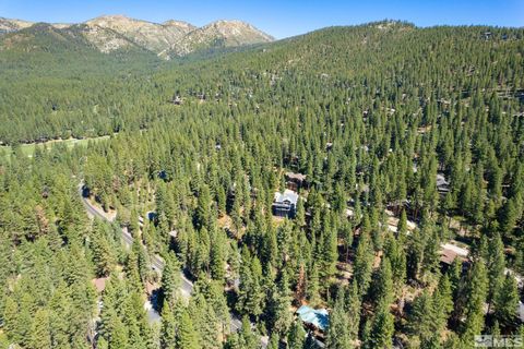 Single Family Residence in Incline Village NV 376 Country Club Dr 38.jpg