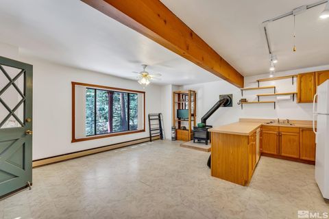 Single Family Residence in Incline Village NV 376 Country Club Dr 26.jpg