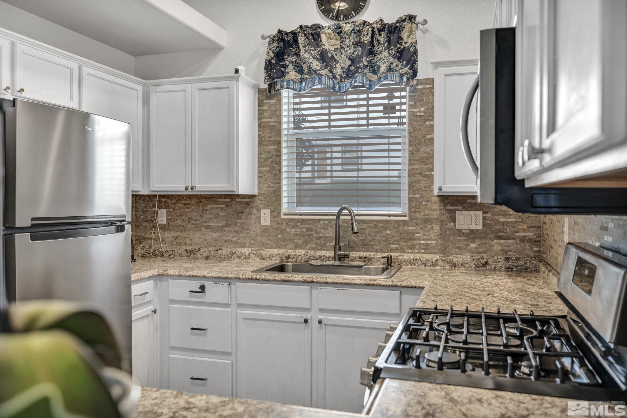 Sparks, Nevada 89431, United States, 3 Bedrooms Bedrooms, ,3 BathroomsBathrooms,Residential,Active,127820