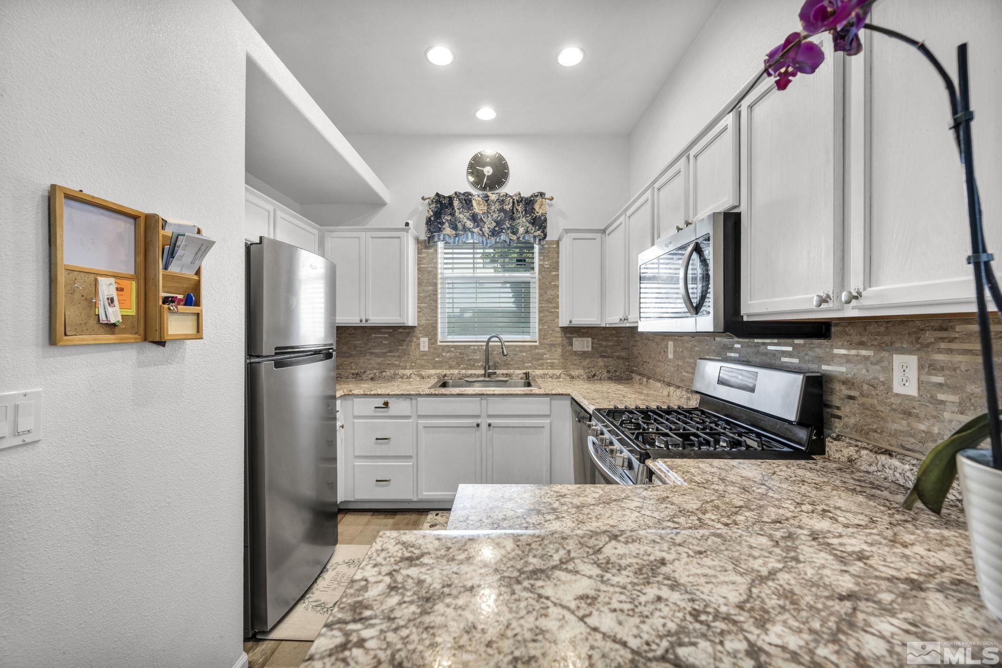 Sparks, Nevada 89431, United States, 3 Bedrooms Bedrooms, ,3 BathroomsBathrooms,Residential,Active,127820