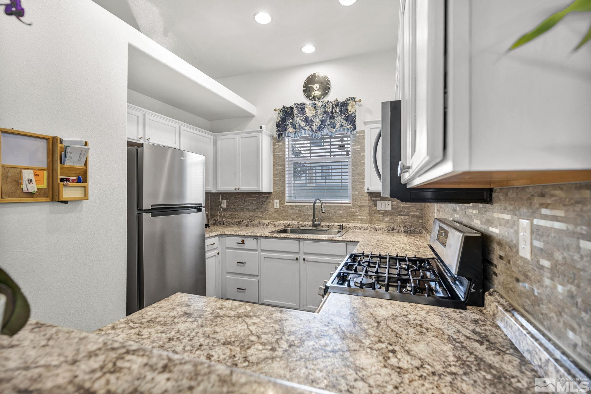 Sparks, Nevada 89431, United States, 3 Bedrooms Bedrooms, ,3 BathroomsBathrooms,Residential,Active,127820