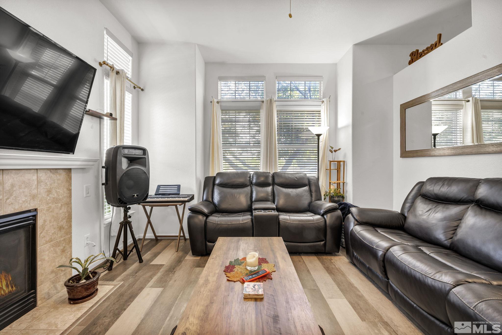 Sparks, Nevada 89431, United States, 3 Bedrooms Bedrooms, ,3 BathroomsBathrooms,Residential,Active,127820