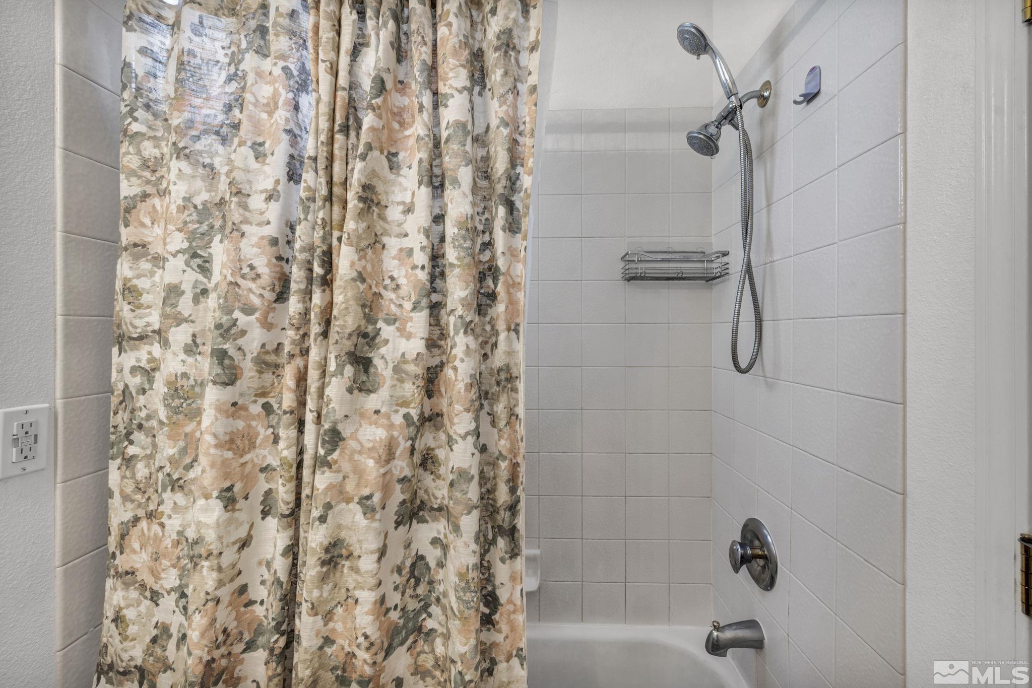 Sparks, Nevada 89431, United States, 3 Bedrooms Bedrooms, ,3 BathroomsBathrooms,Residential,Active,127820