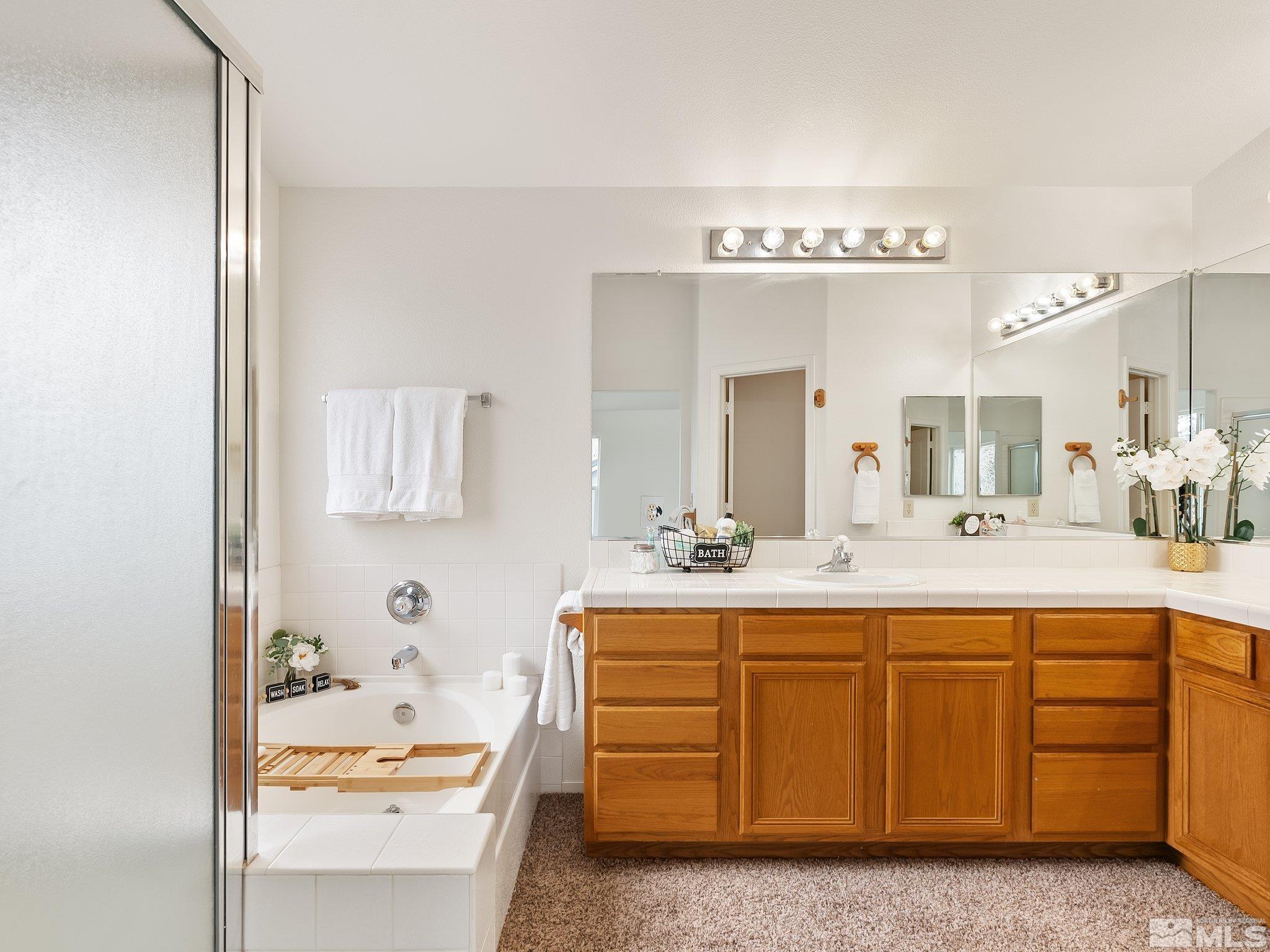 Reno, Nevada 89523, United States, 5 Bedrooms Bedrooms, ,3 BathroomsBathrooms,Residential,Active,87070