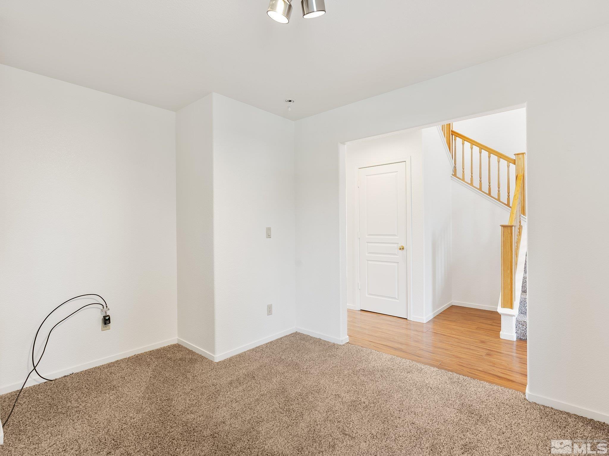 Reno, Nevada 89523, United States, 5 Bedrooms Bedrooms, ,3 BathroomsBathrooms,Residential,Active,87070