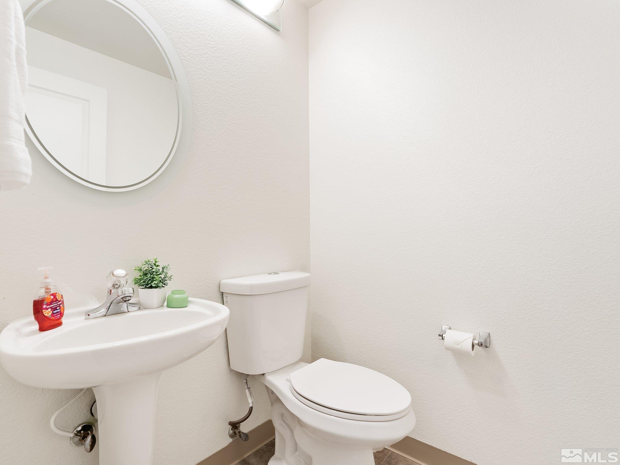 Reno, Nevada 89523, United States, 5 Bedrooms Bedrooms, ,3 BathroomsBathrooms,Residential,Active,87070