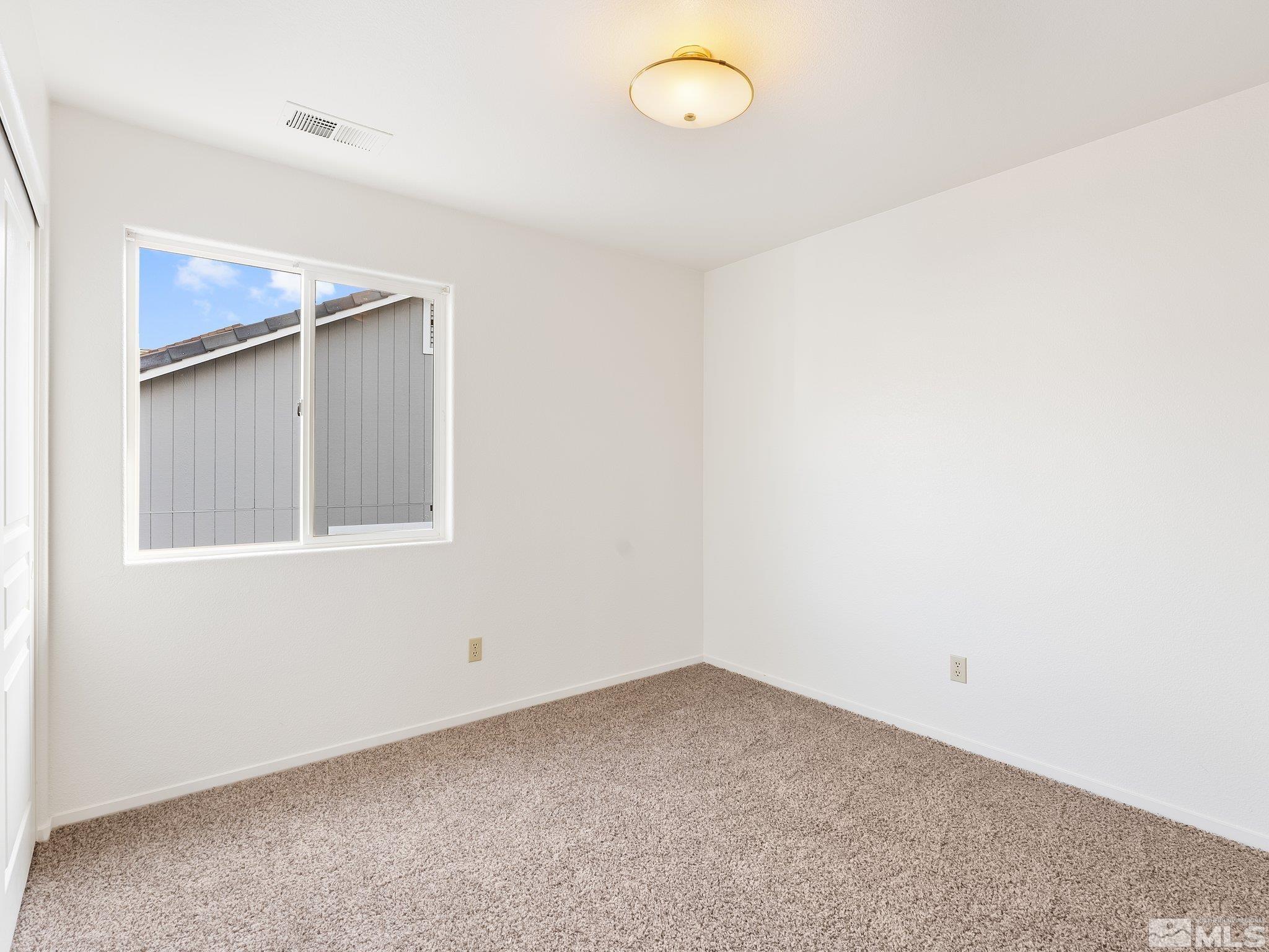 Reno, Nevada 89523, United States, 5 Bedrooms Bedrooms, ,3 BathroomsBathrooms,Residential,Active,87070