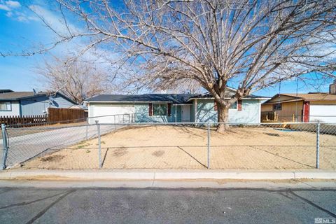 565 Spruce Dr, Fernley, NV 89408 - #: 250004011