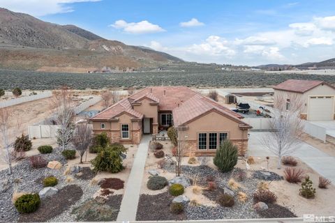 Single Family Residence in Sparks NV 205 Serenade Dr 1.jpg