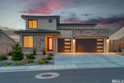 Single Family Residence in Sparks NV 5440 Fossilstone Dr 1.jpg