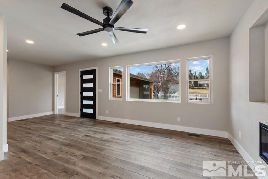Photo of 995 Skyline Boulevard, Reno, NV 89509 (MLS # 250003867)
