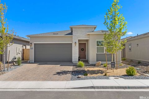 Single Family Residence in Sparks NV 2295 Jagged Peak Ln.jpg