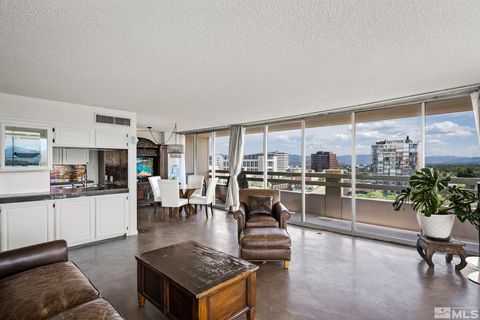 Condominium in Reno NV 100 Arlington Ave 7.jpg