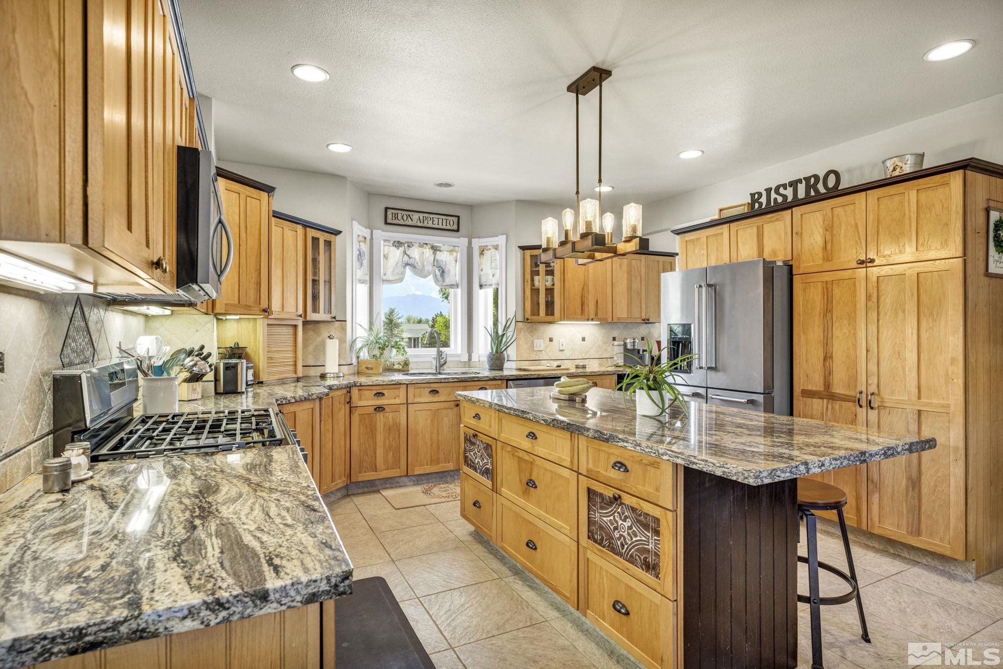 996 Farrier Court