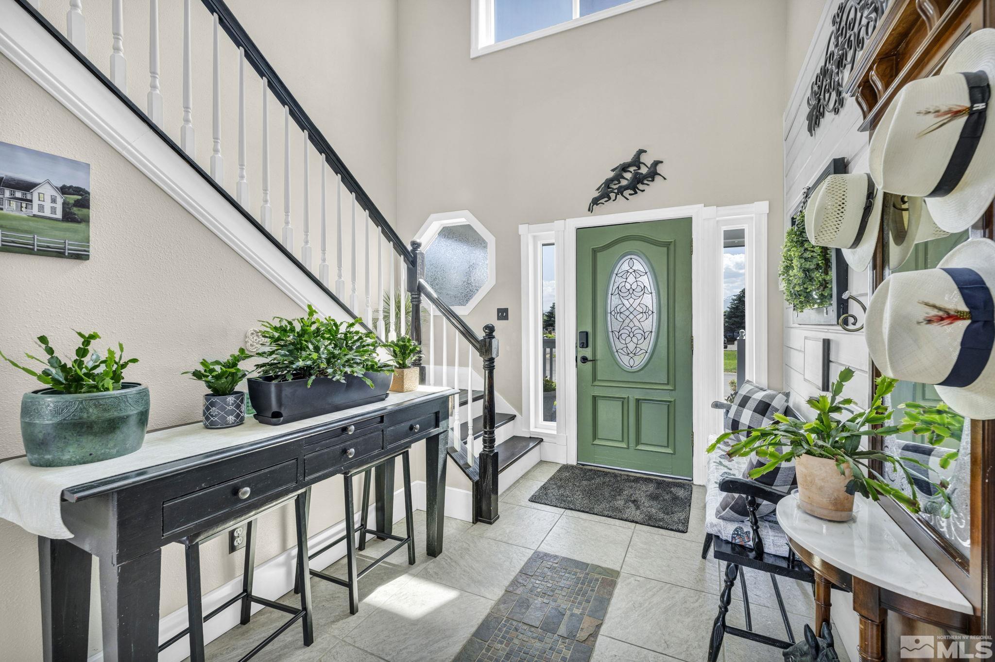996 Farrier Court