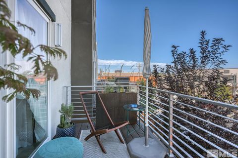 Condominium in Reno NV 1416 Tonopah St 14.jpg