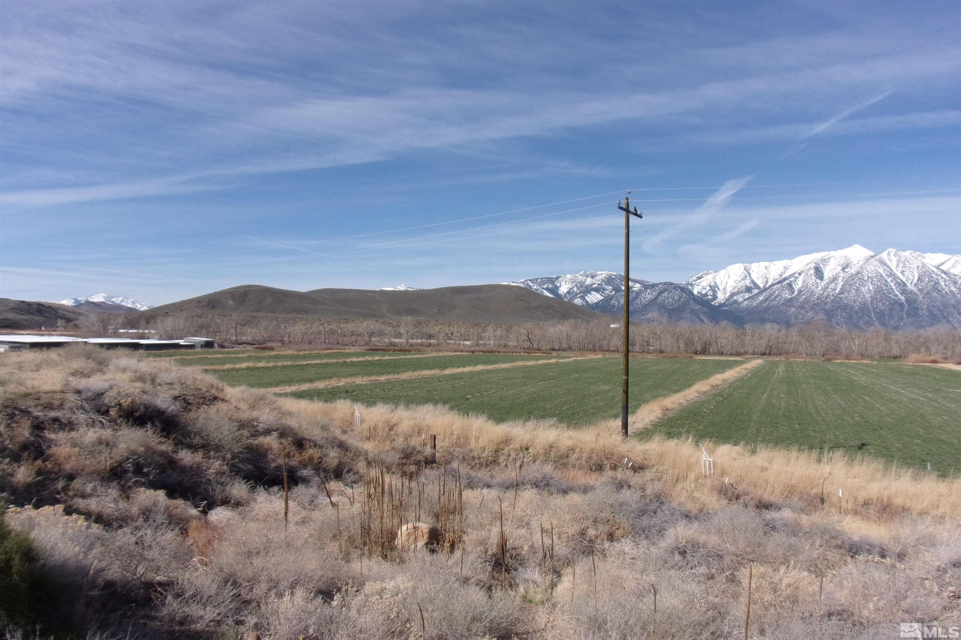 700 N Hwy 395