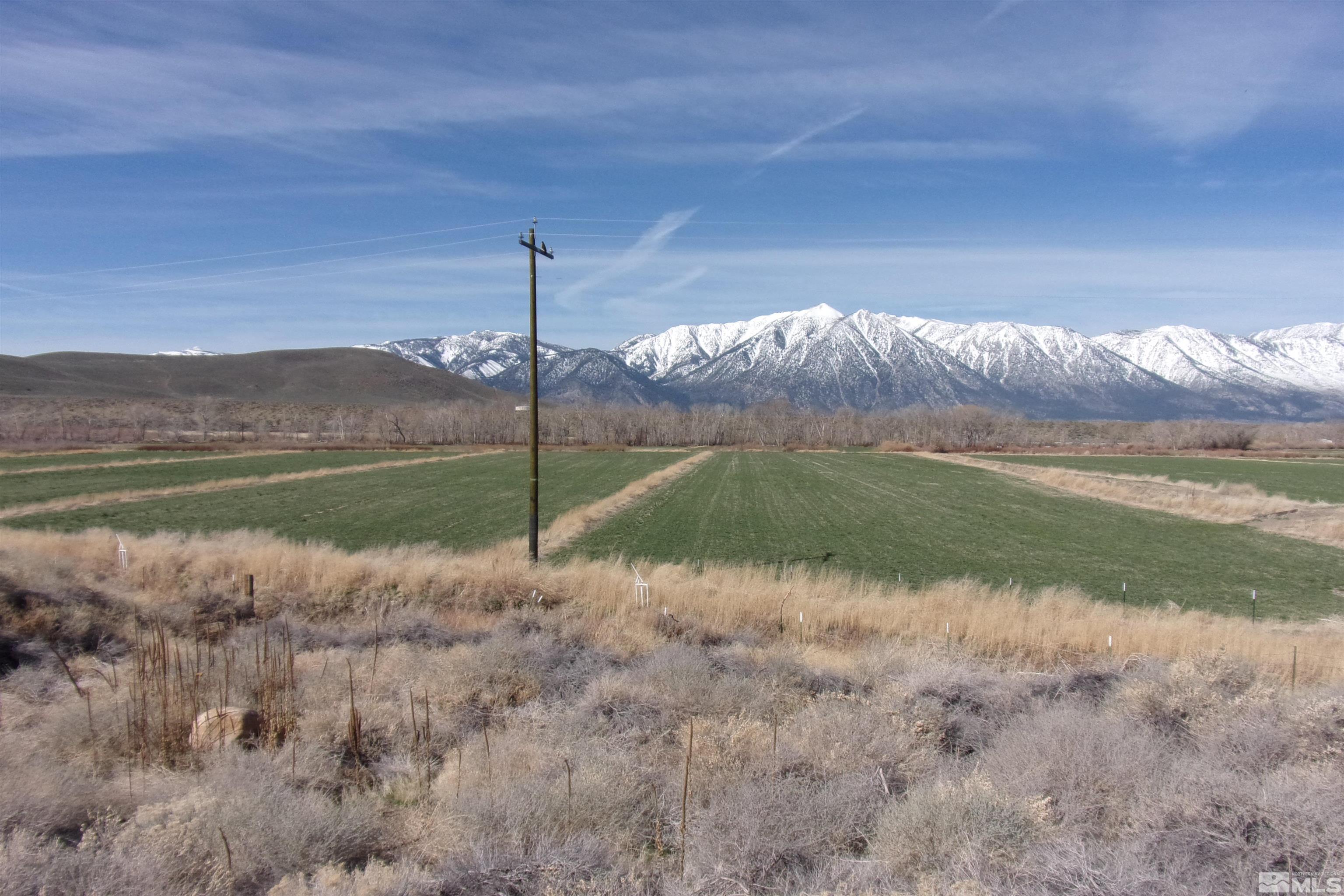 700 N Hwy 395