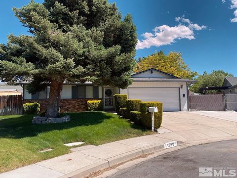 Single Family Residence in Sparks NV 1650 Hamilton Dr.jpg