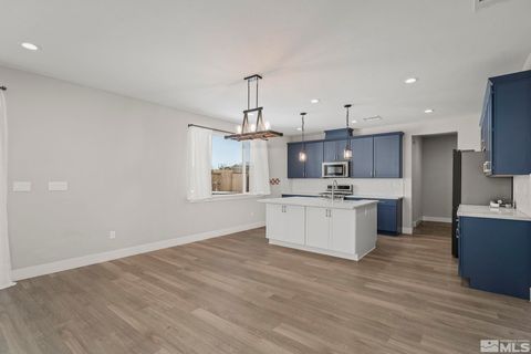 Single Family Residence in Sparks NV 2176 Selway Dr 9.jpg