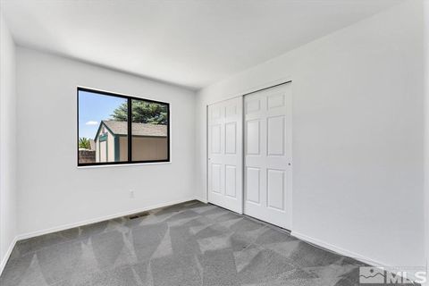 Single Family Residence in Sparks NV 1605 Terrace View Dr 20.jpg