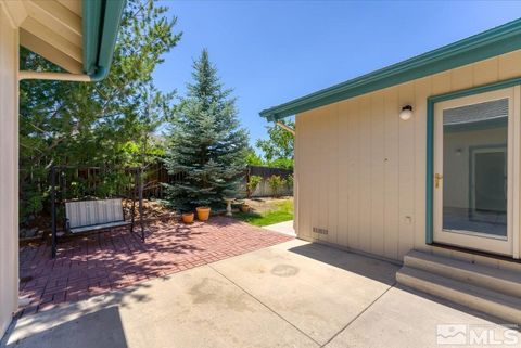 Single Family Residence in Sparks NV 1605 Terrace View Dr 26.jpg