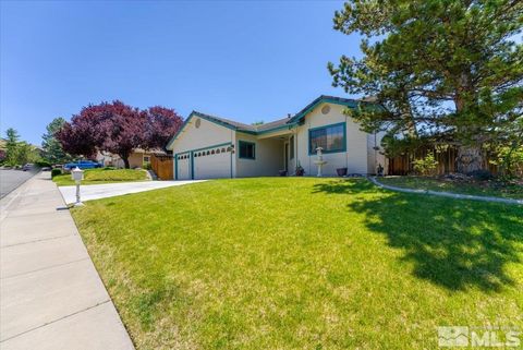 Single Family Residence in Sparks NV 1605 Terrace View Dr 2.jpg