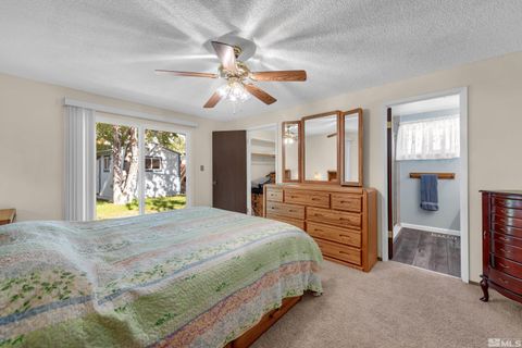 Single Family Residence in Sparks NV 3752 Longridge Drive 24.jpg