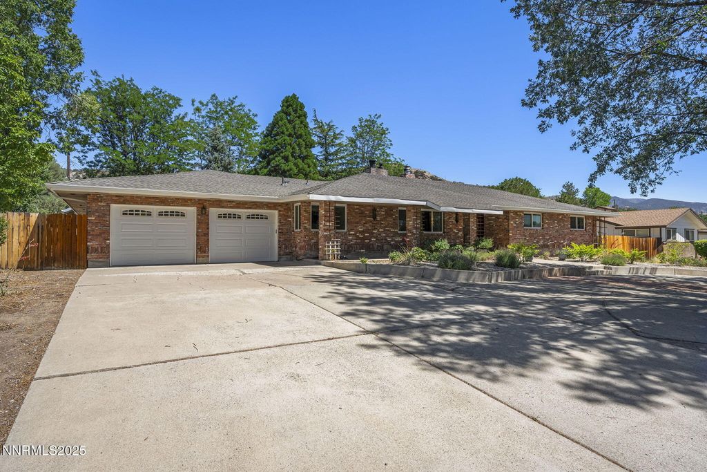 Photo of 14490 Rancheros Drive, Reno, NV 89521 (MLS # 260002418)