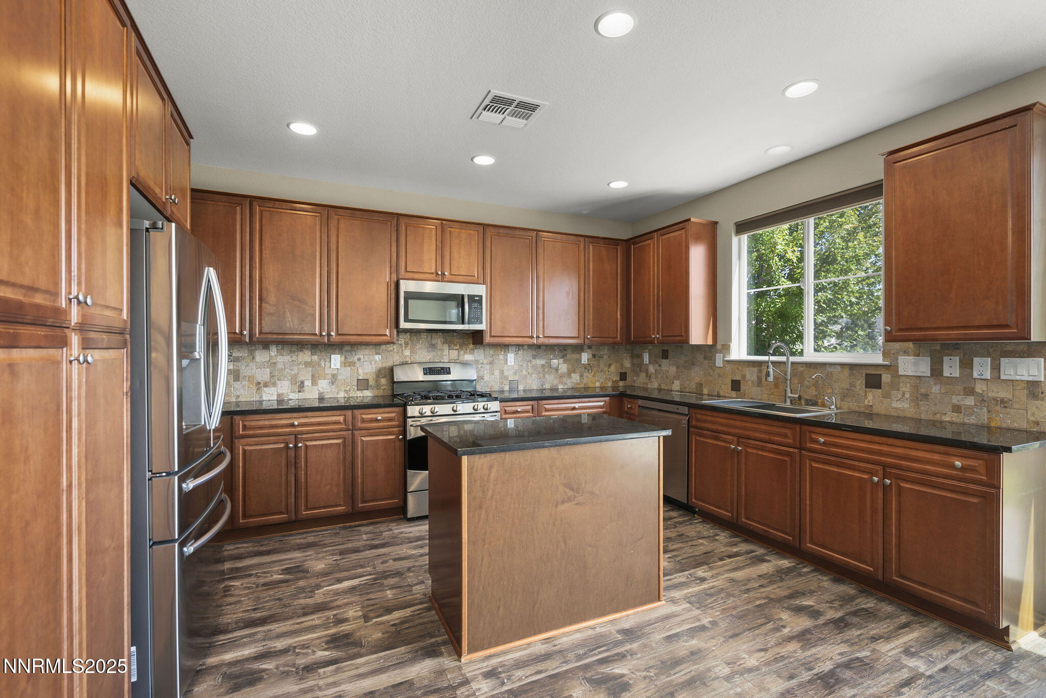 13-web-or-mls-_DSC0459