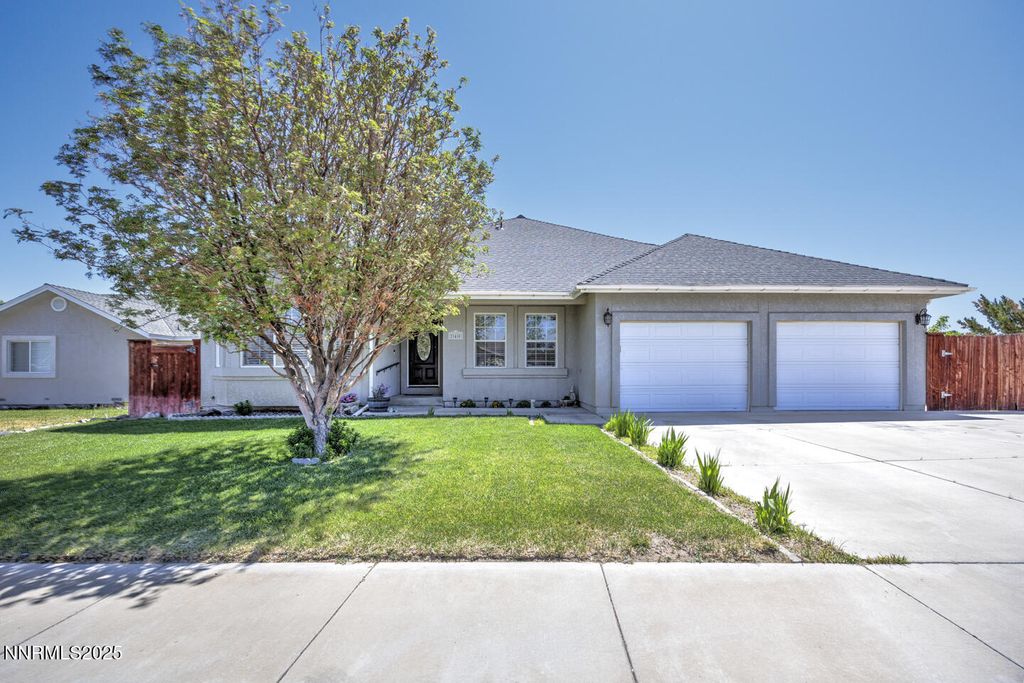 Photo of 240 Mary Lou Lane, Fernley, NV 89408 (MLS # 260003072)