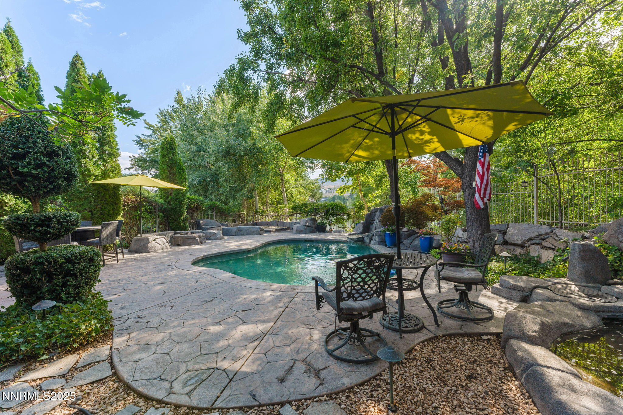 36-web-or-mls-36-print-DS200275