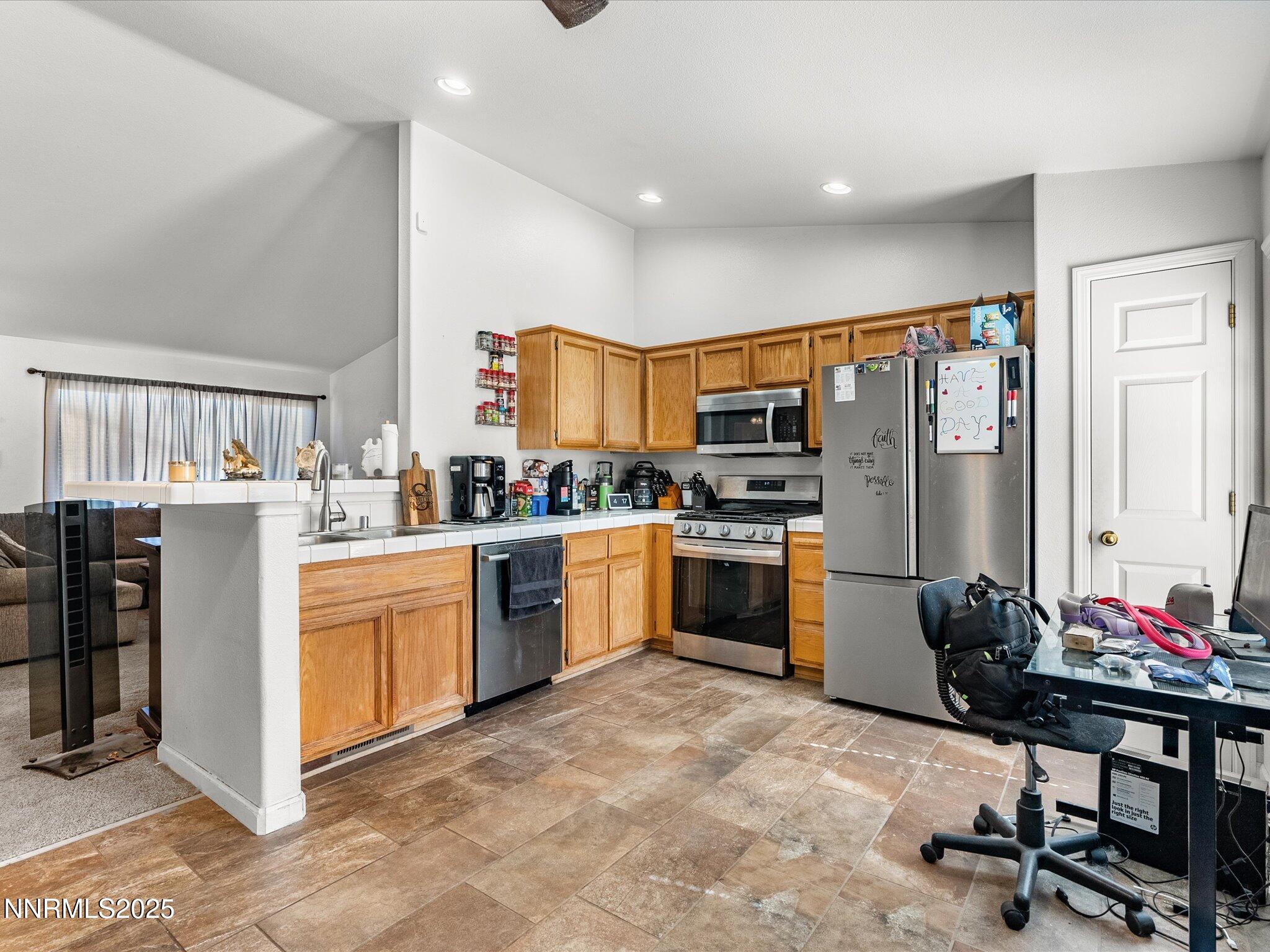 10-1324 Nevada Pacific Blvd-109