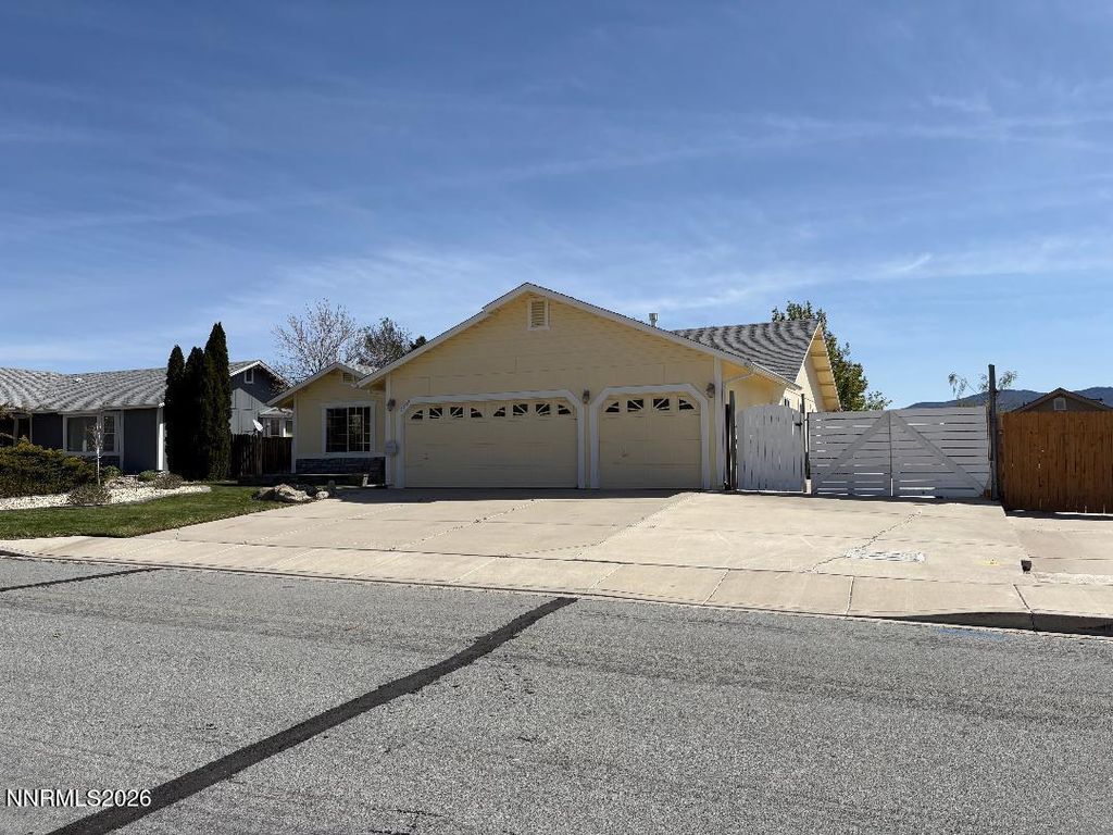 Photo of 1086 Spoonbill Court, Sparks, NV 89441 (MLS # 260004709)
