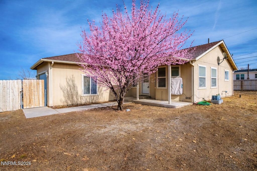 Photo of 35 Buffalo Lane, Yerington, NV 89447 (MLS # 260003836)