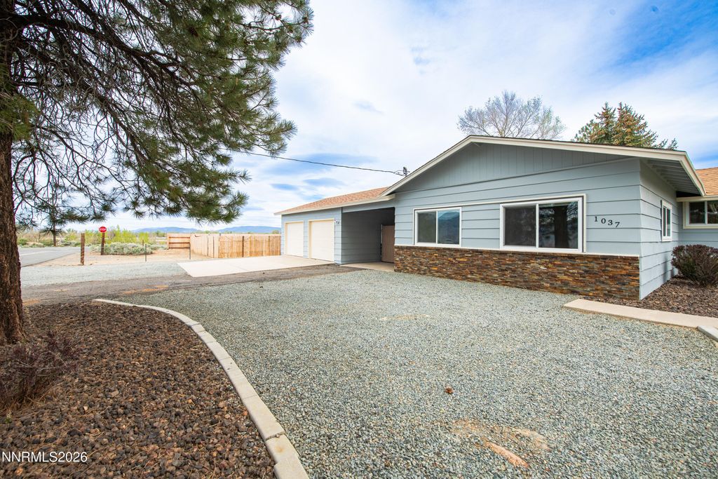 Photo of 1037 Wagon Wheel Court, Gardnerville, NV 89460 (MLS # 260004600)
