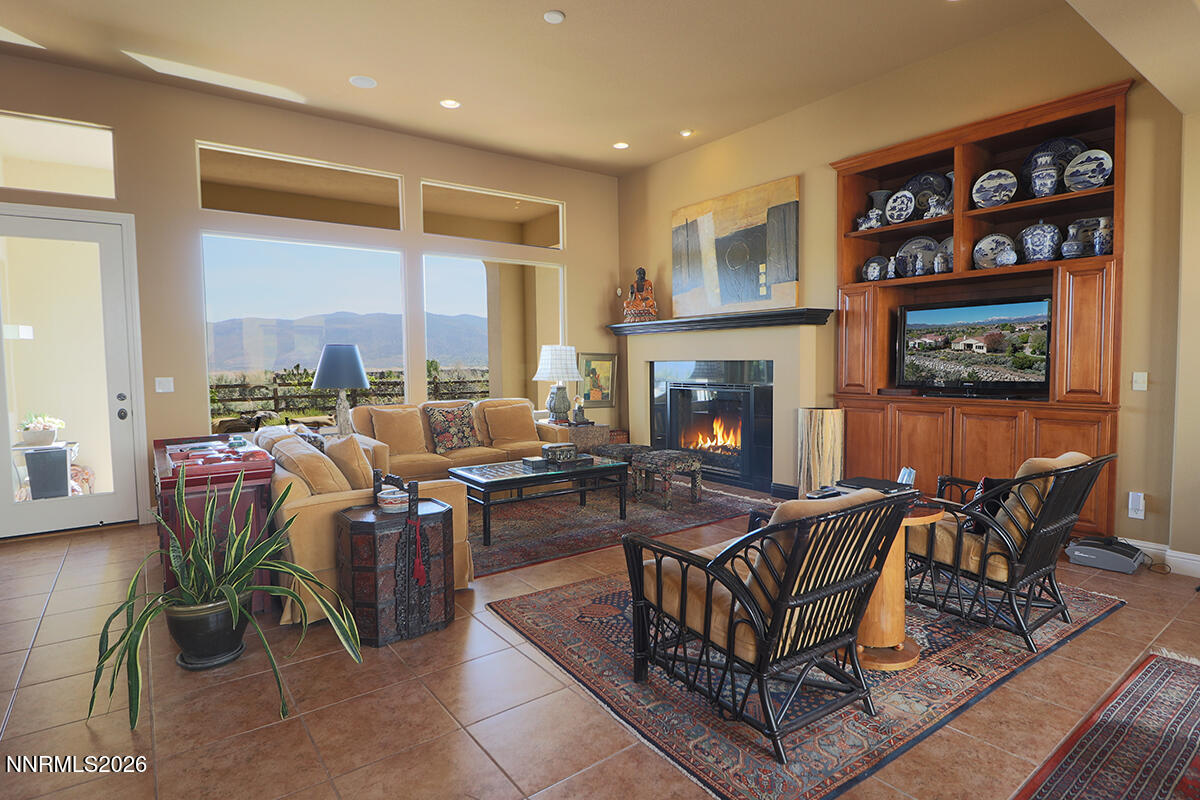 Reno, Nevada, 89511, United States, 3 Bedrooms Bedrooms, ,4 BathroomsBathrooms,Residential,Active,2041397