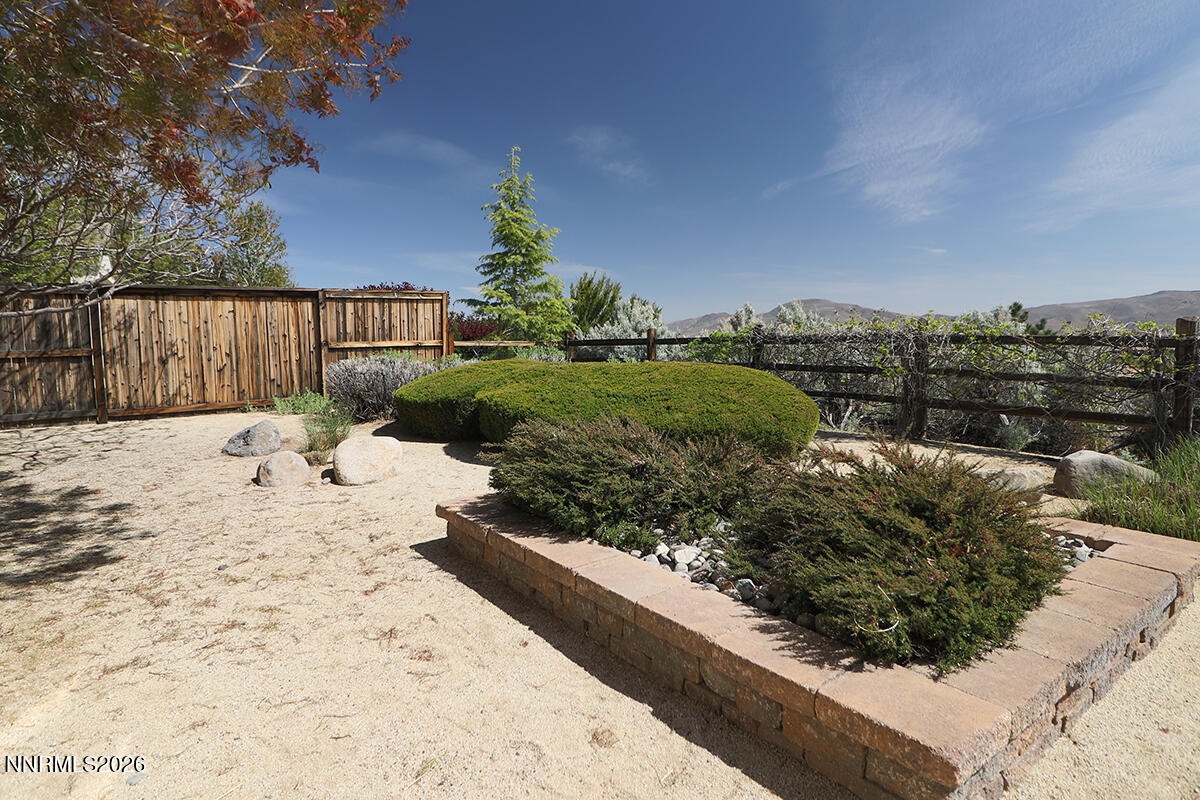 Reno, Nevada, 89511, United States, 3 Bedrooms Bedrooms, ,4 BathroomsBathrooms,Residential,Active,2041397