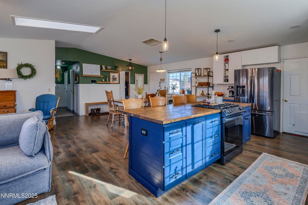 Photo of 1422 Patricia Drive, Gardnerville, NV 89460 (MLS # 250059126)