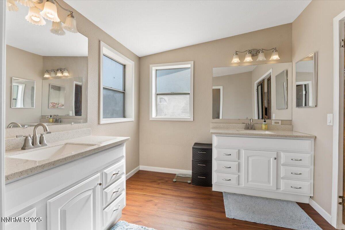 23-17570 Thrush Lane Reno NV 89508 (22 o