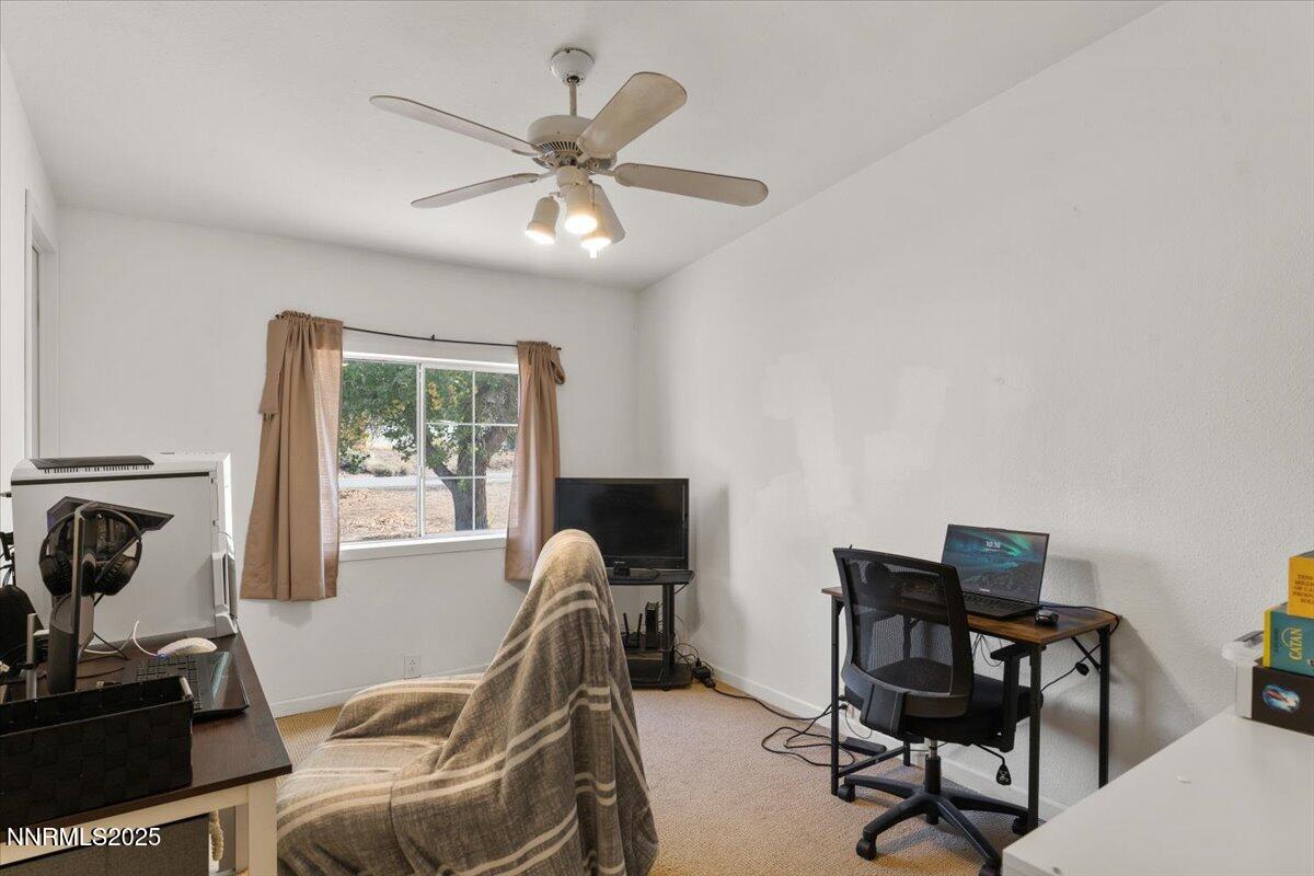 33-17570 Thrush Lane Reno NV 89508 (32 o