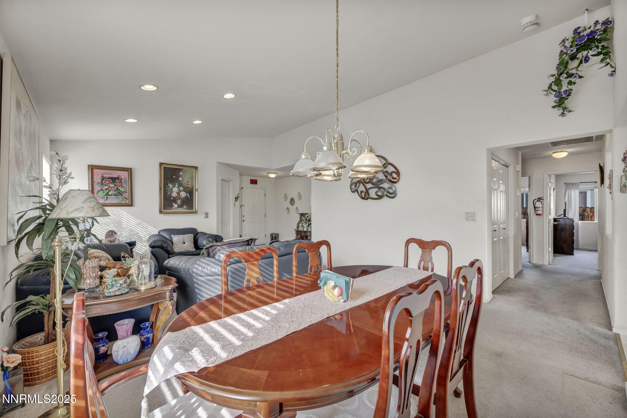 37-web-or-mls-2900-crown-canyon-ct